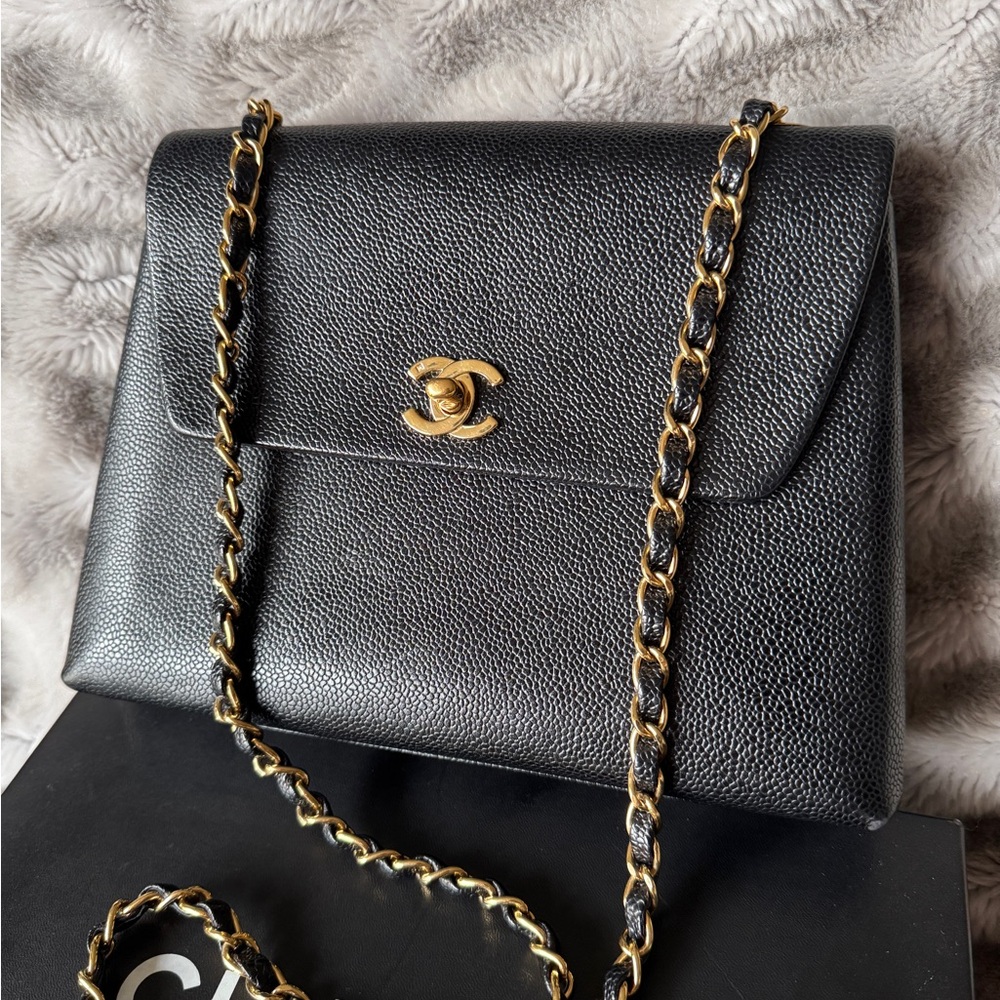 Chanel Rare Flap Box Caviar Bag - Picture 3 of 16